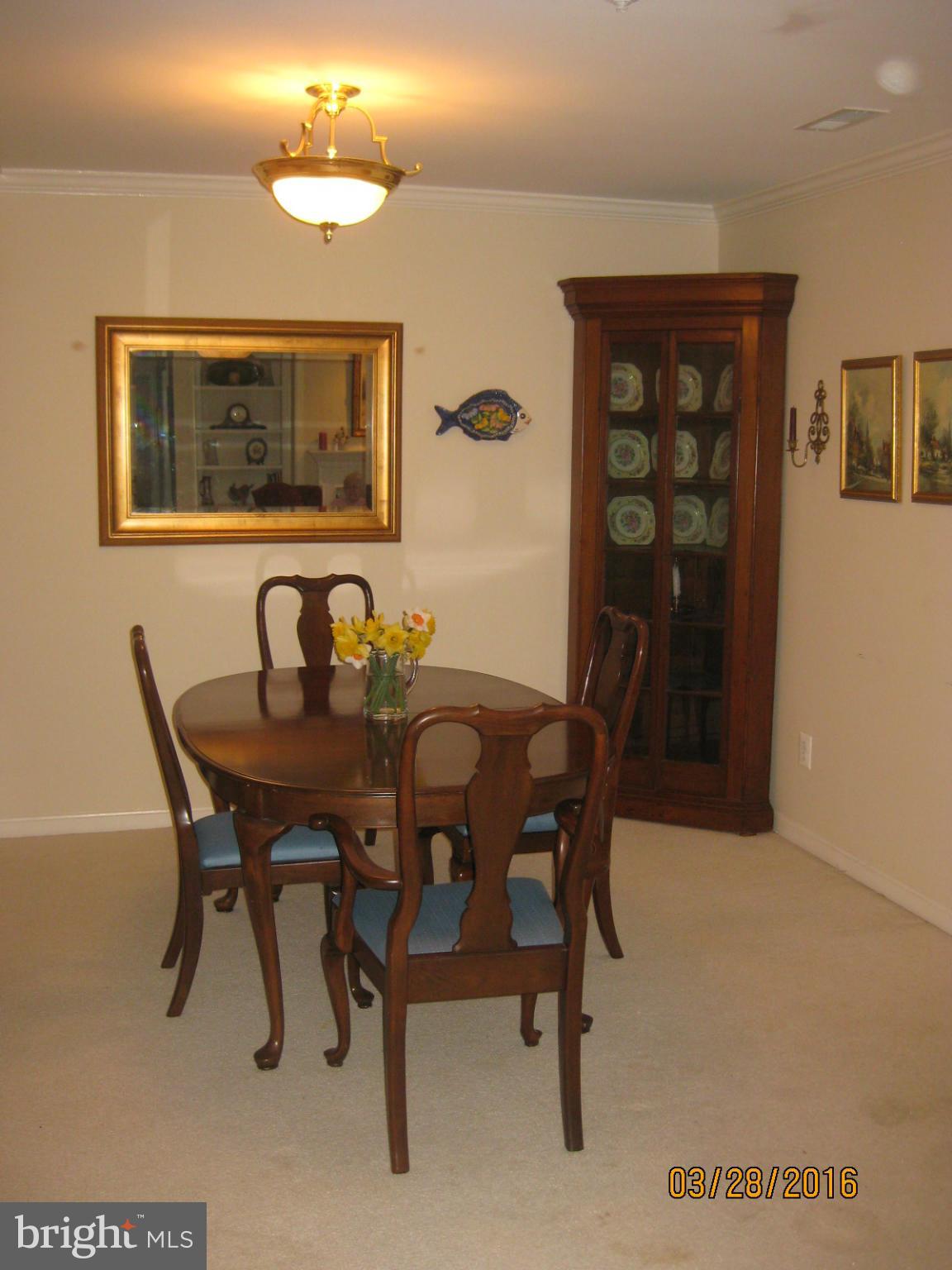 12310 Rosslare Ridge Road, Unit 404 Lutherville-Timonium, MD 21093 - Photo 9 of 23 Dining Room