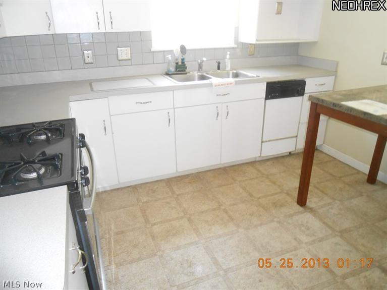 10813 West Pleasant Valley Road Parma, OH 44130 - Photo 3 of 5 Gallery Image 3