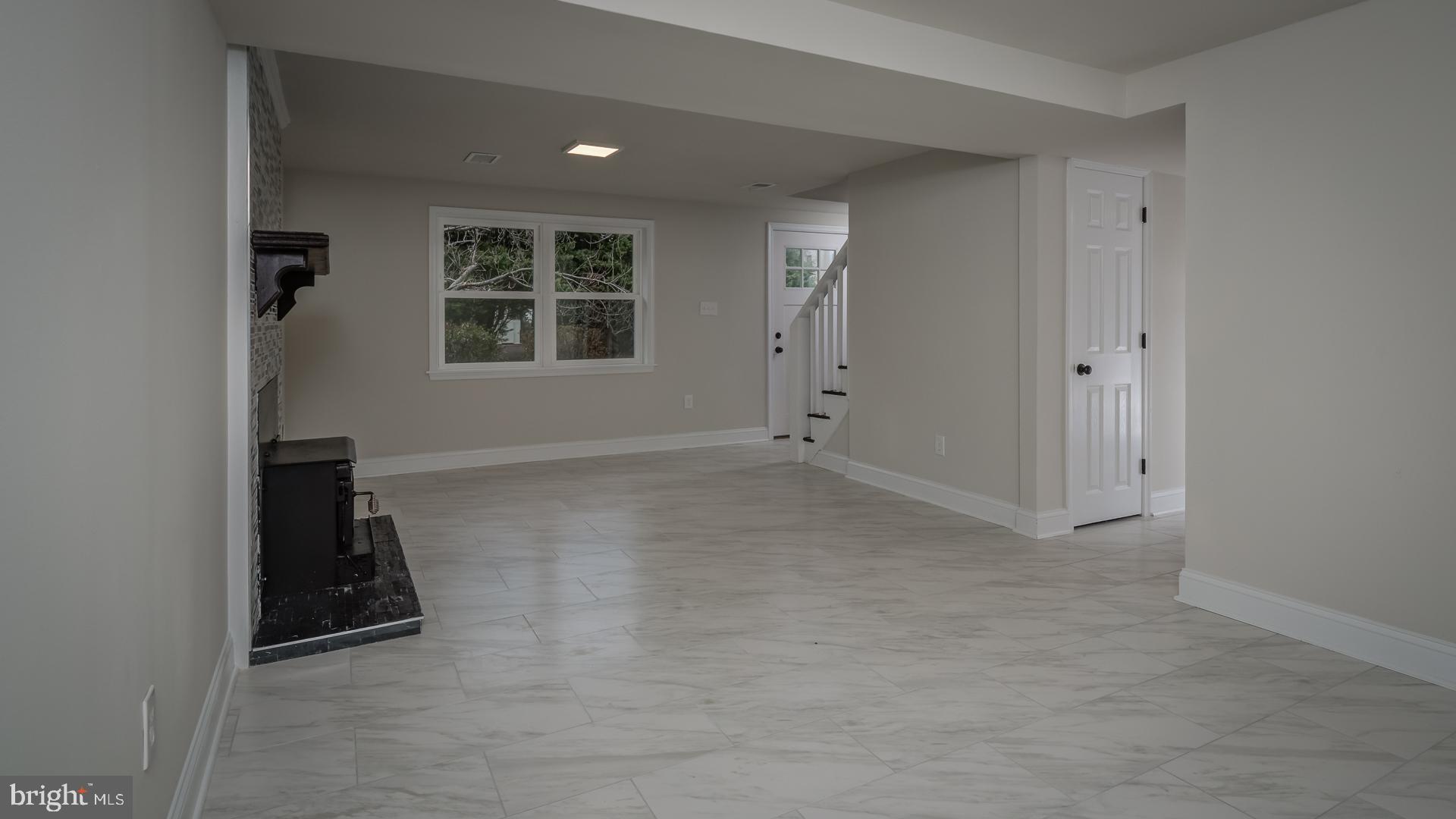 14027 Lindendale Road Woodbridge, VA 22193 - Photo 26 of 32 Gallery Image 26