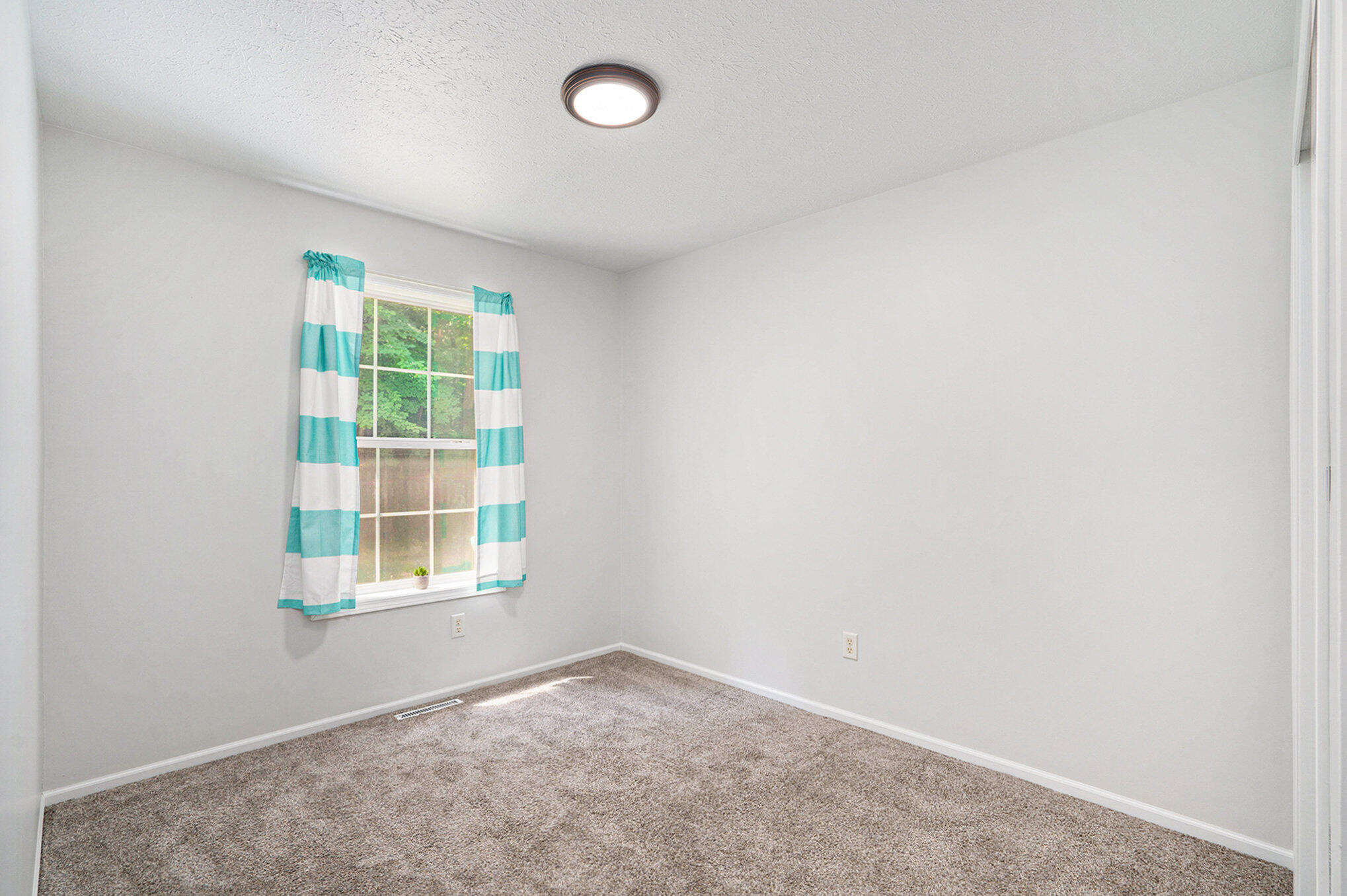 11061 Treimanis Way Three Rivers, MI 49093 - Photo 16 of 22 015_jbs01762