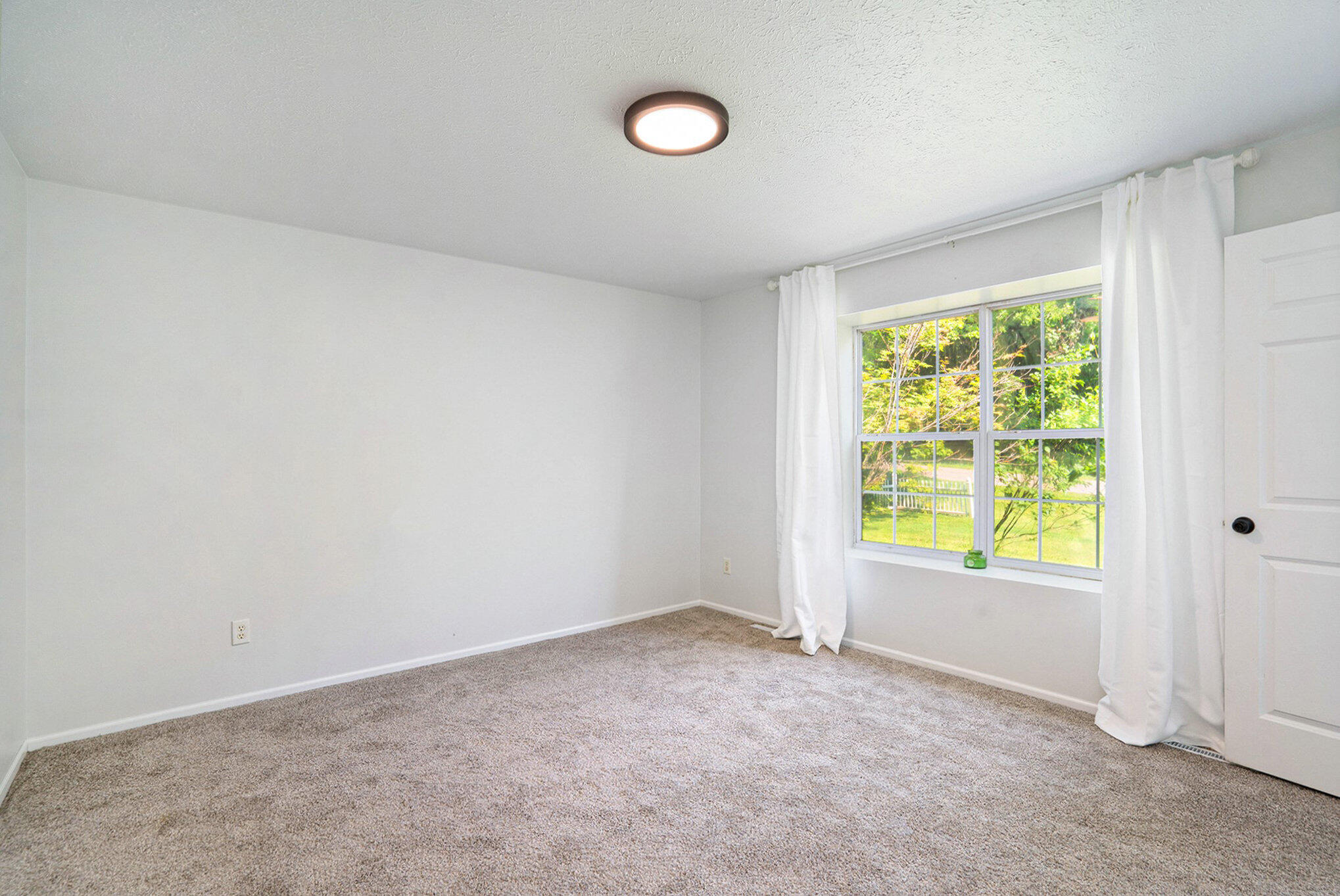11061 Treimanis Way Three Rivers, MI 49093 - Photo 9 of 22 014_jbs01720