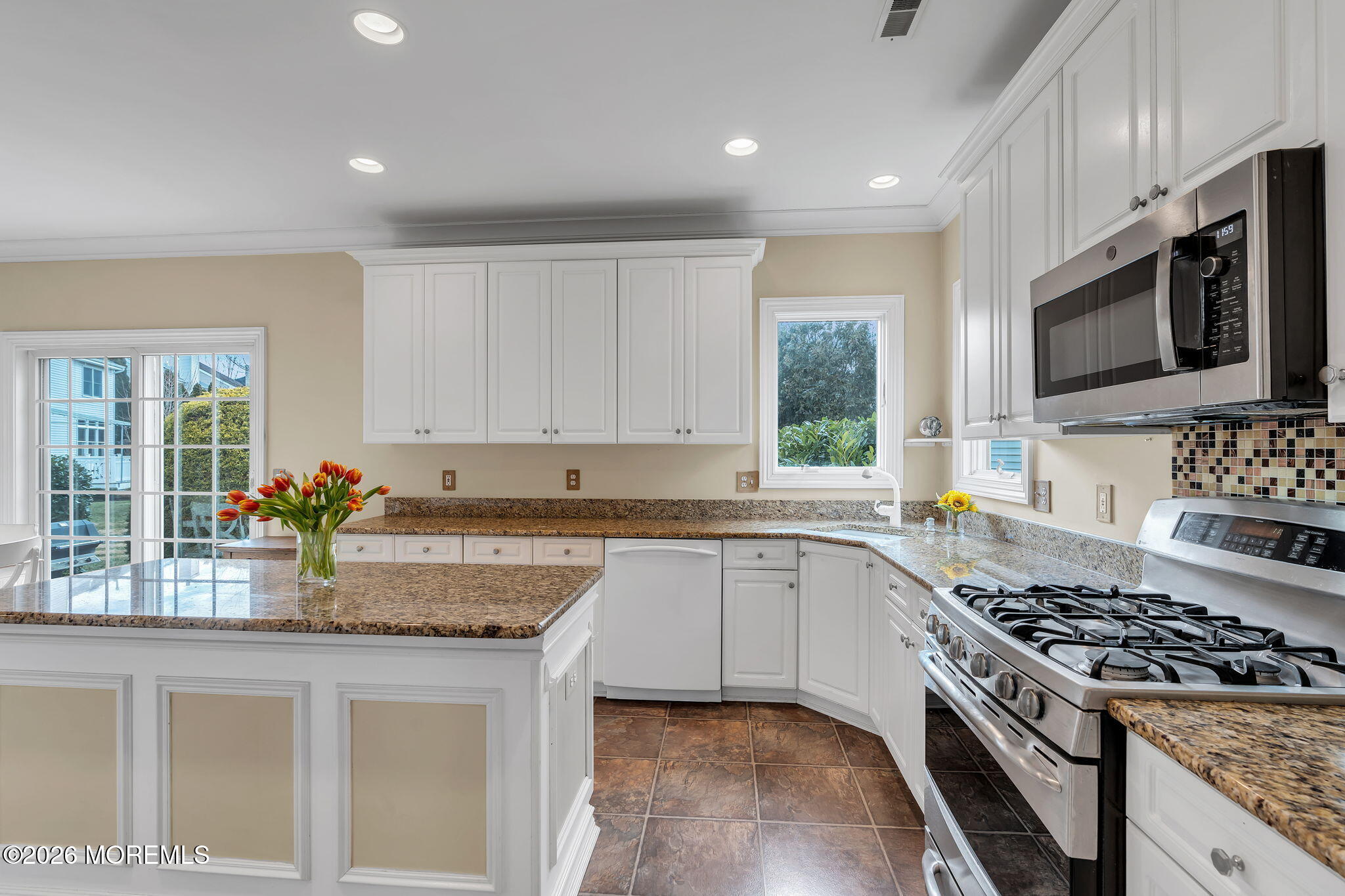 59 Windward Way Red Bank, NJ 07701 - Photo 6 of 21 kitchen
