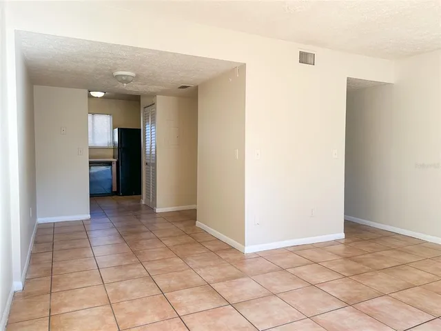 $154,900 | 22701 Watersedge Boulevard, Unit 14, Land O' Lakes, FL 34639