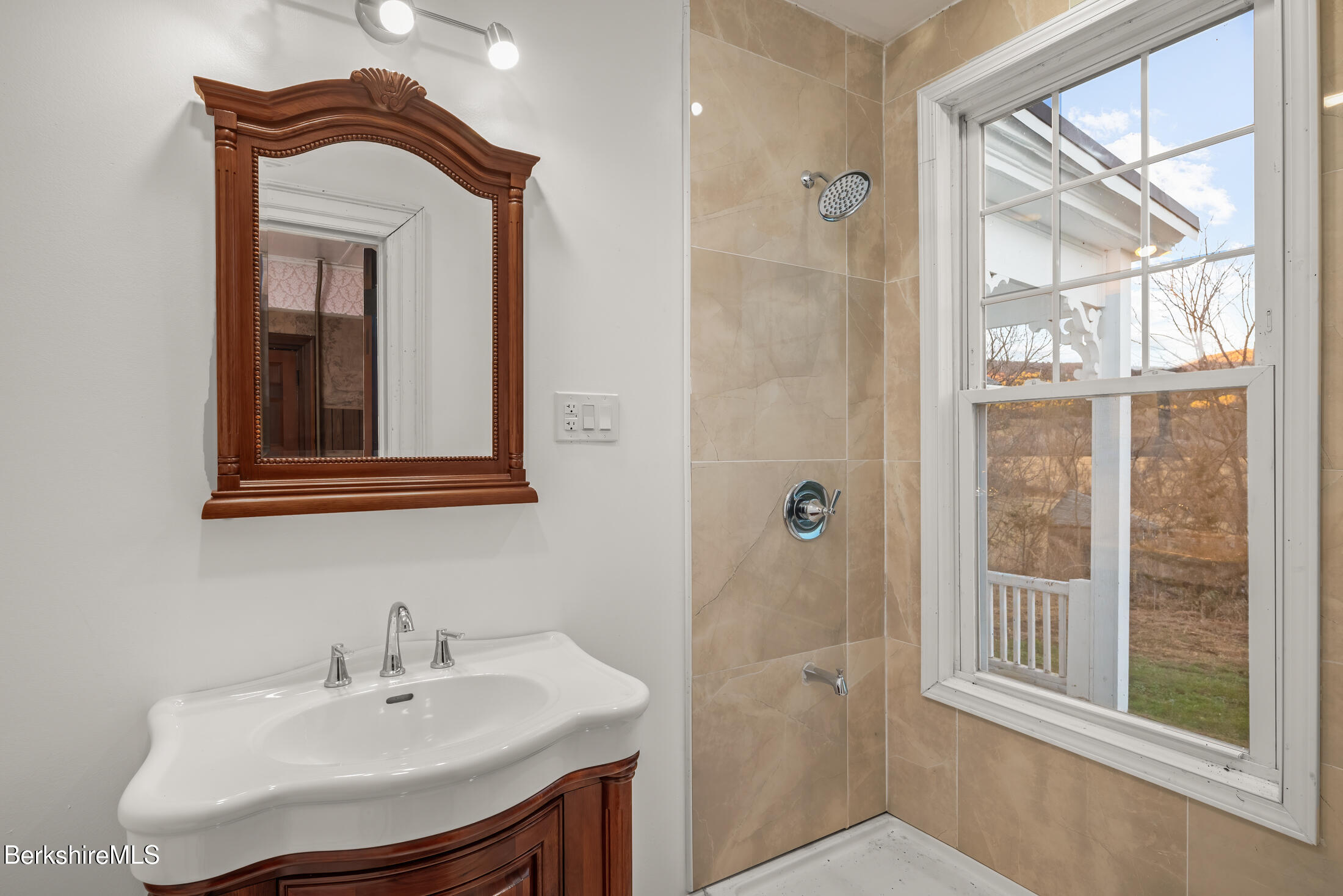 34 Ny Route Petersburg, NY 12138 - Photo 22 of 59 1st floor Primary bedroom bath