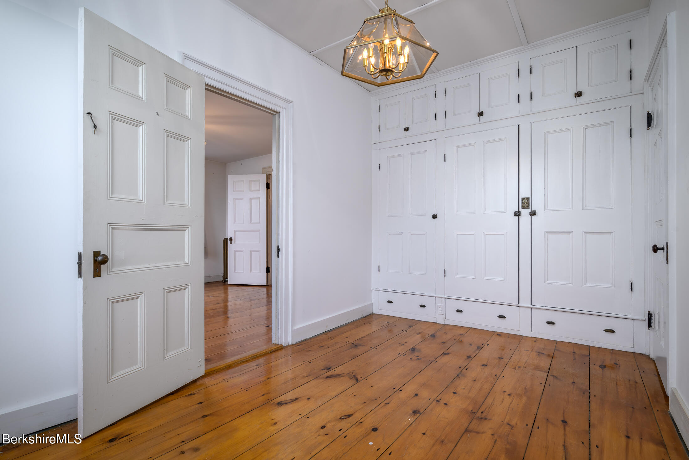 34 Ny Route Petersburg, NY 12138 - Photo 42 of 59 Dressing room