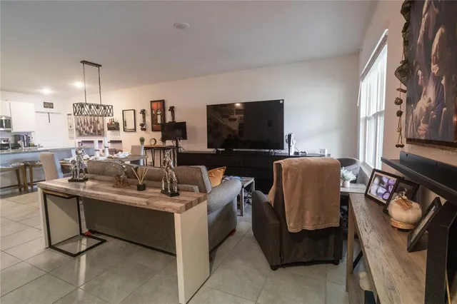 $324,000 | 643 Belgrove Street, DeBary, FL 32713