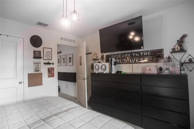 $324,000 | 643 Belgrove Street, DeBary, FL 32713