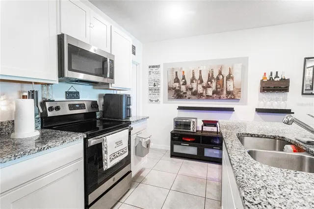 $324,000 | 643 Belgrove Street, DeBary, FL 32713