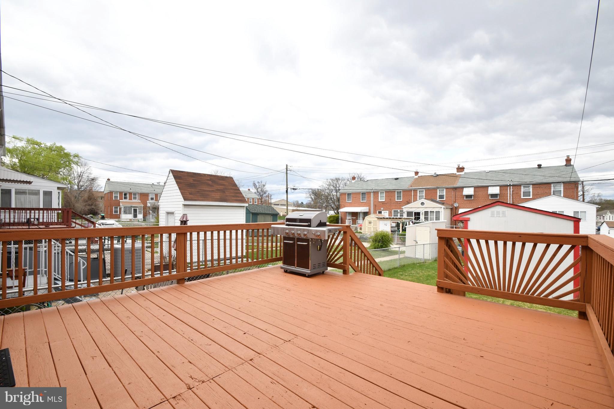 25 Cardinal Road Baltimore, MD 21221 - Photo 22 of 28 Decorative railing