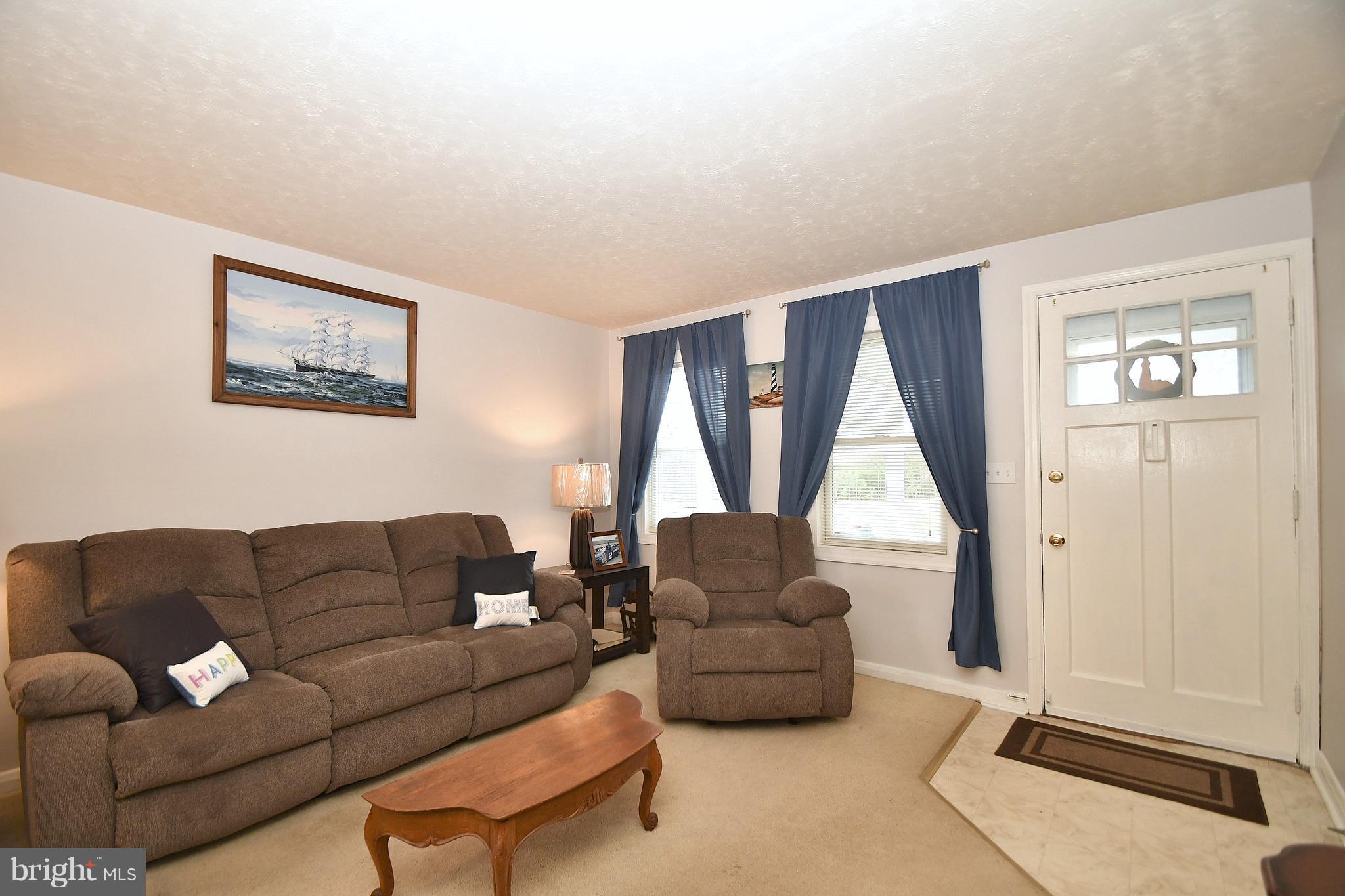 Living Room w/ plenty of light and space