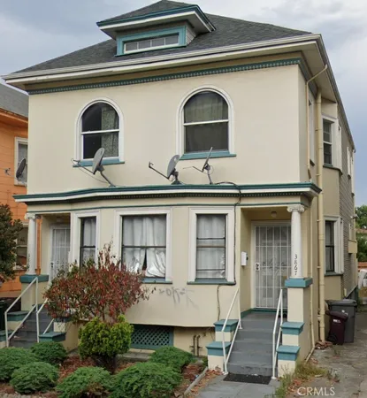 $1,025,000 | 3867 Martin Luther King Jr Way, Oakland, CA 94609