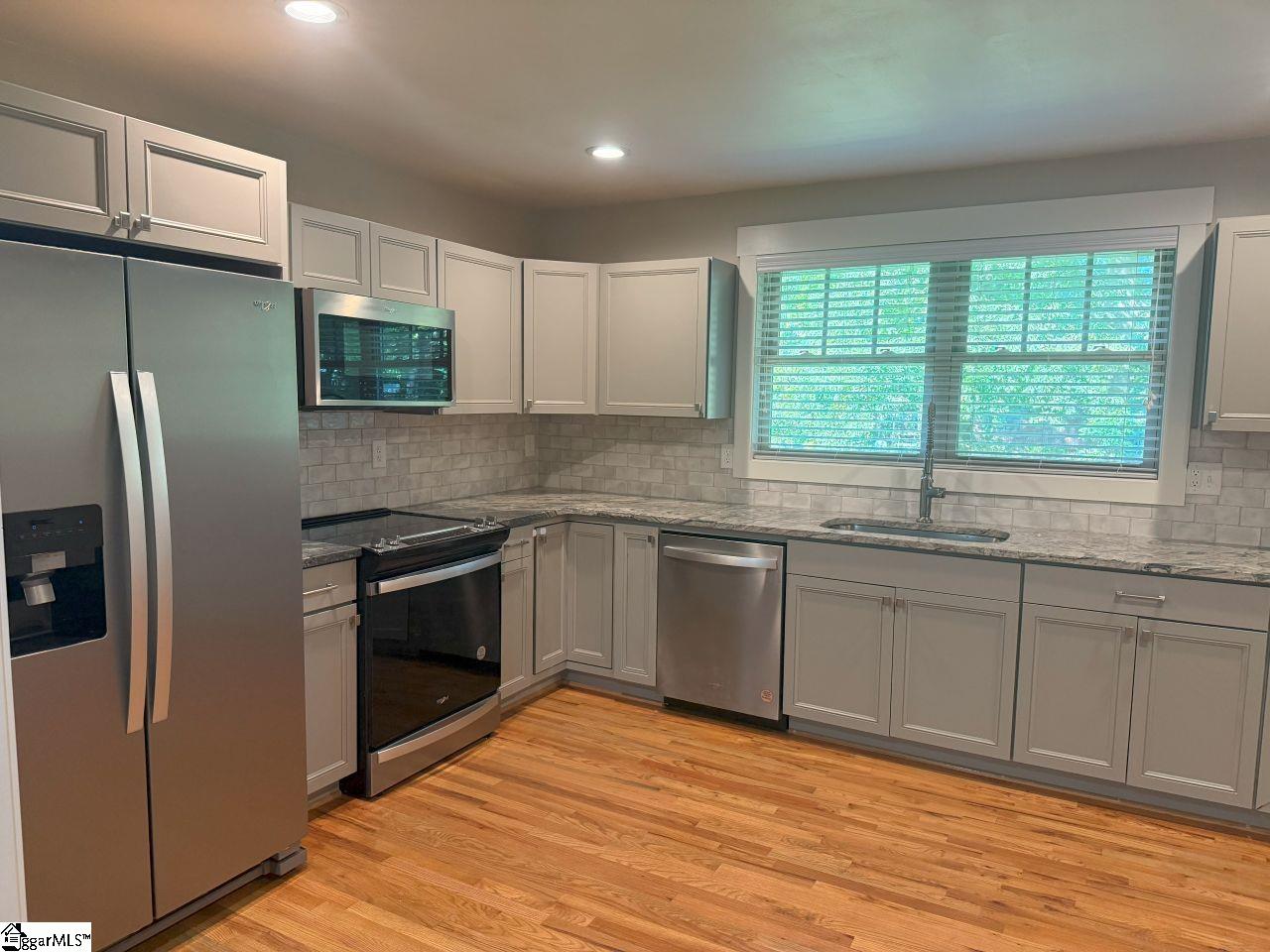 6520 Augusta Road Greenville, SC 29605 - Photo 5 of 17