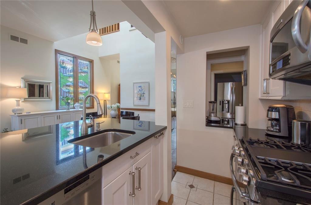 5807 Fifth Avenue Pittsburgh, PA 15232 - Photo 8 of 25