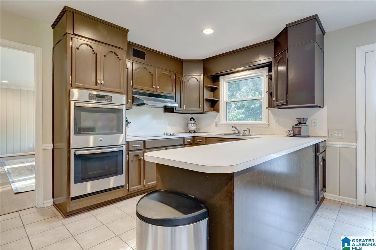 2901 Warrington Road Mountain Brook, AL 35223 - Photo 15 of 48