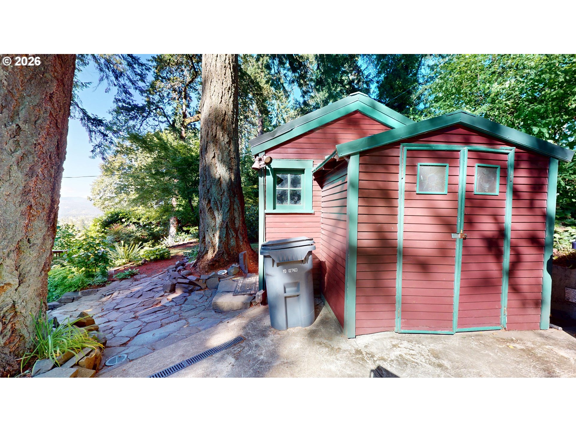 411 Perry Street Springfield, OR 97477 - Photo 35 of 48 Studio
