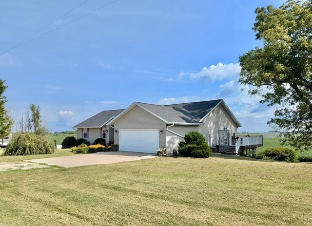 $339,400 | 720 Smit Road, Prophetstown, IL 61277