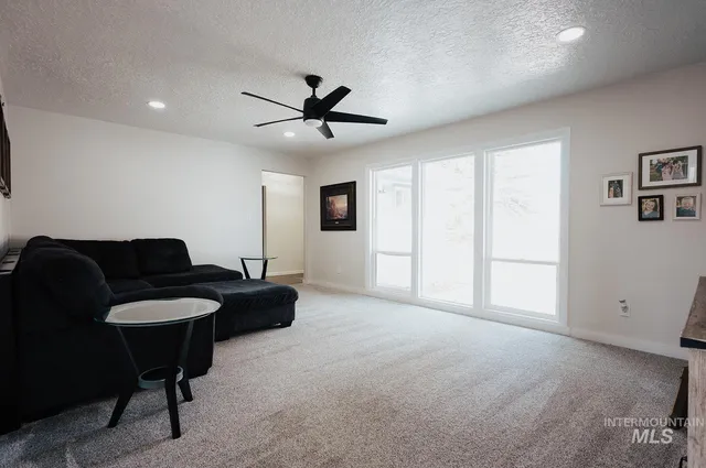 $450,000 | 24 Thomas Avenue, Salmon, ID 83467