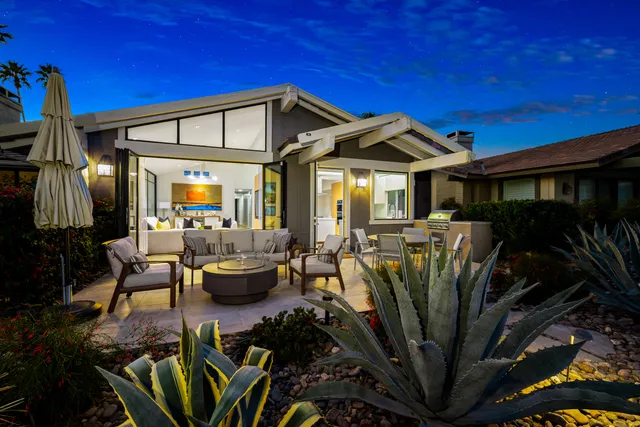 $935,000 | 160 Deer Spring Way, Palm Desert, CA 92211