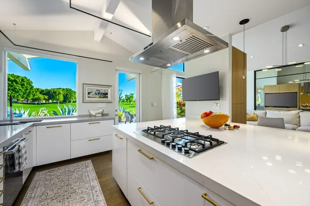 $935,000 | 160 Deer Spring Way, Palm Desert, CA 92211