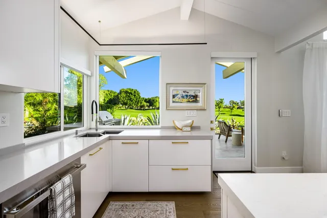 $935,000 | 160 Deer Spring Way, Palm Desert, CA 92211