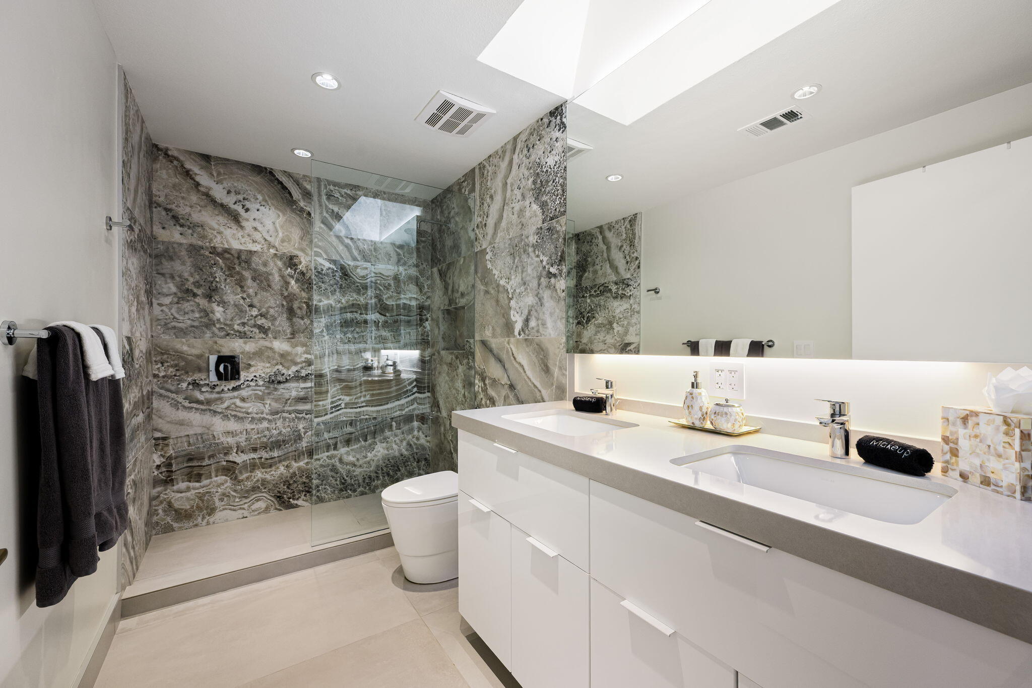 160 Deer Spring Way Palm Desert, CA 92211 - Photo 26 of 48 45-web-or-mls-MF_Deer_OPMG_1125_045