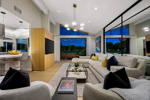 $935,000 | 160 Deer Spring Way, Palm Desert, CA 92211