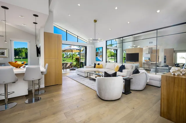 $935,000 | 160 Deer Spring Way, Palm Desert, CA 92211