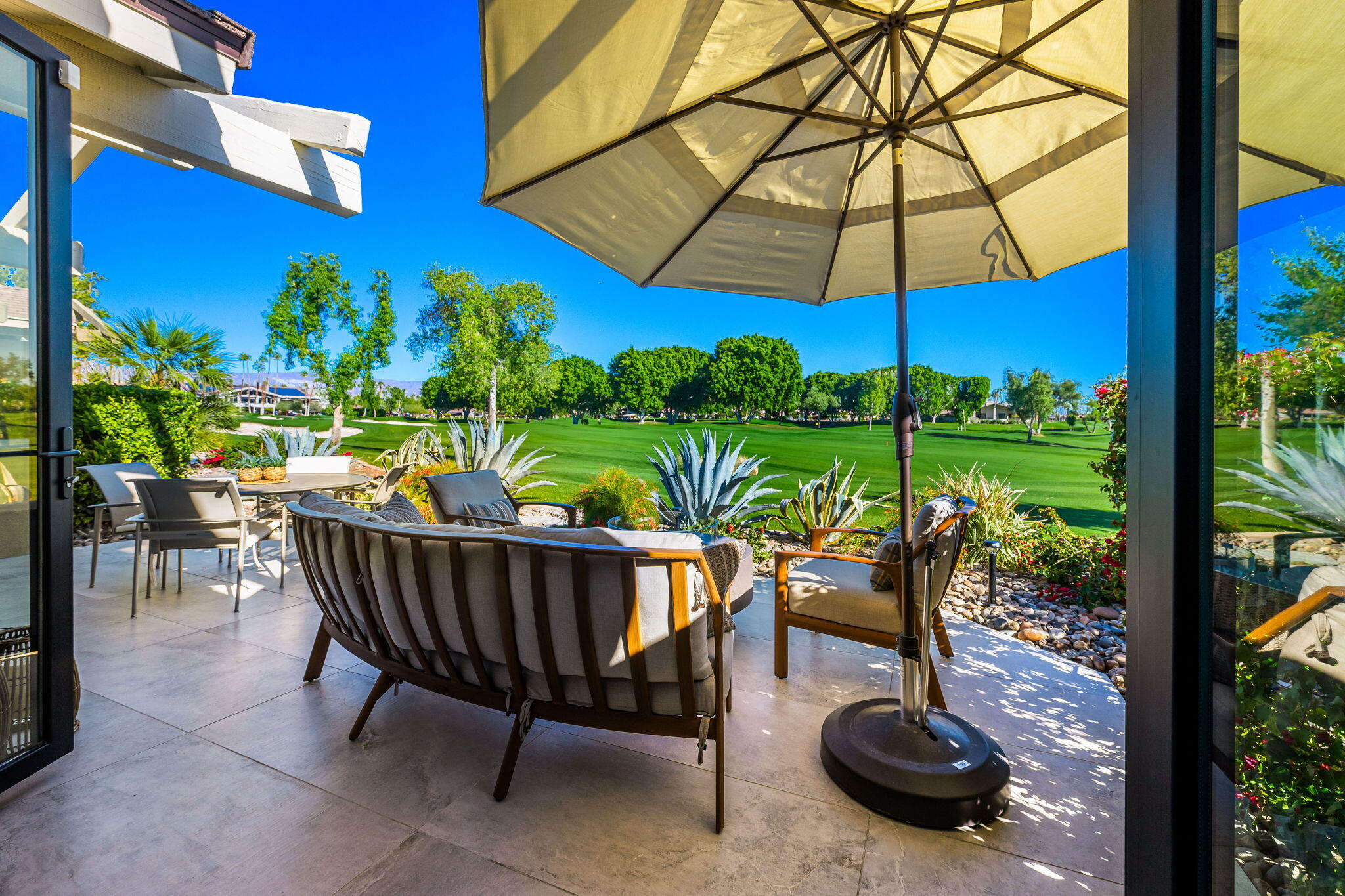 160 Deer Spring Way Palm Desert, CA 92211 - Photo 41 of 48 31-web-or-mls-MF_Deer_OPMG_1125_031