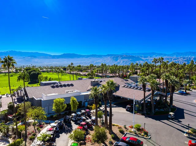 $935,000 | 160 Deer Spring Way, Palm Desert, CA 92211