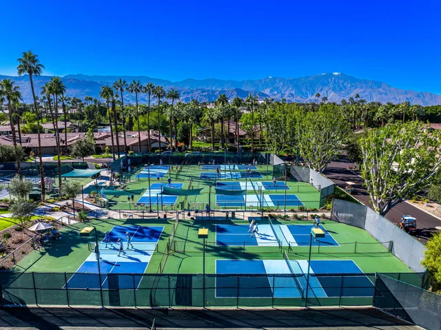 $935,000 | 160 Deer Spring Way, Palm Desert, CA 92211