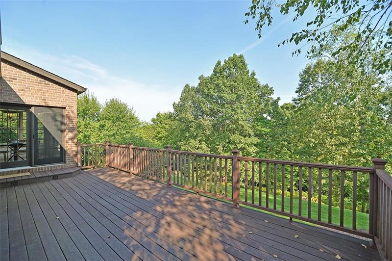 2133 John's Ridge Road Coraopolis, PA 15108 - Photo 5 of 22 Gallery Image 5