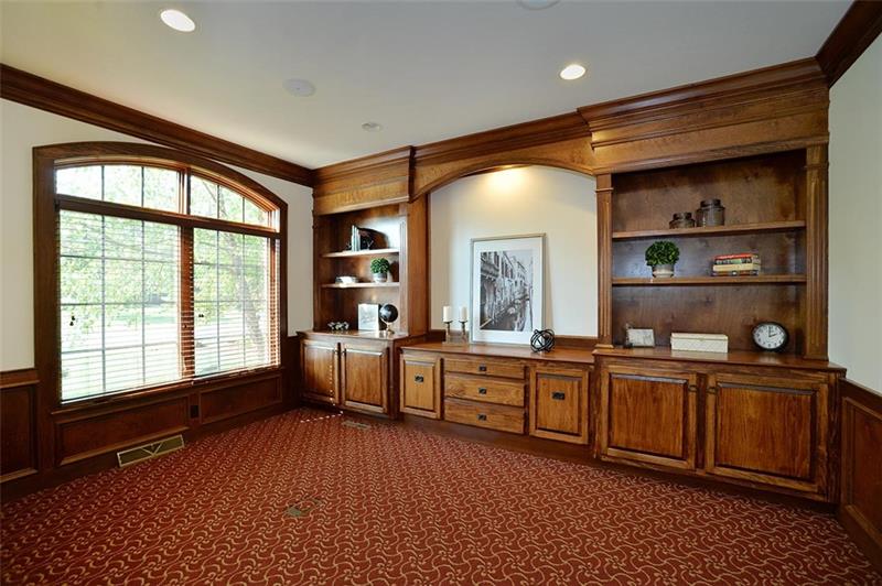 2133 John's Ridge Road Coraopolis, PA 15108 - Photo 7 of 22 Gallery Image 7