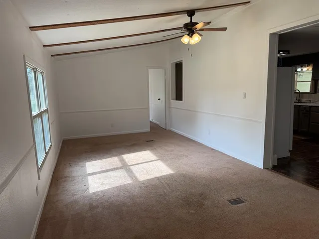 a view of empty room with window