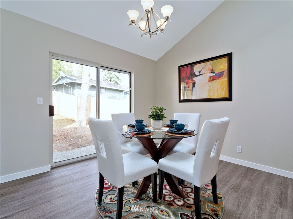 4010 Northeast 7th Court Renton, WA 98056 - Photo 3 of 12