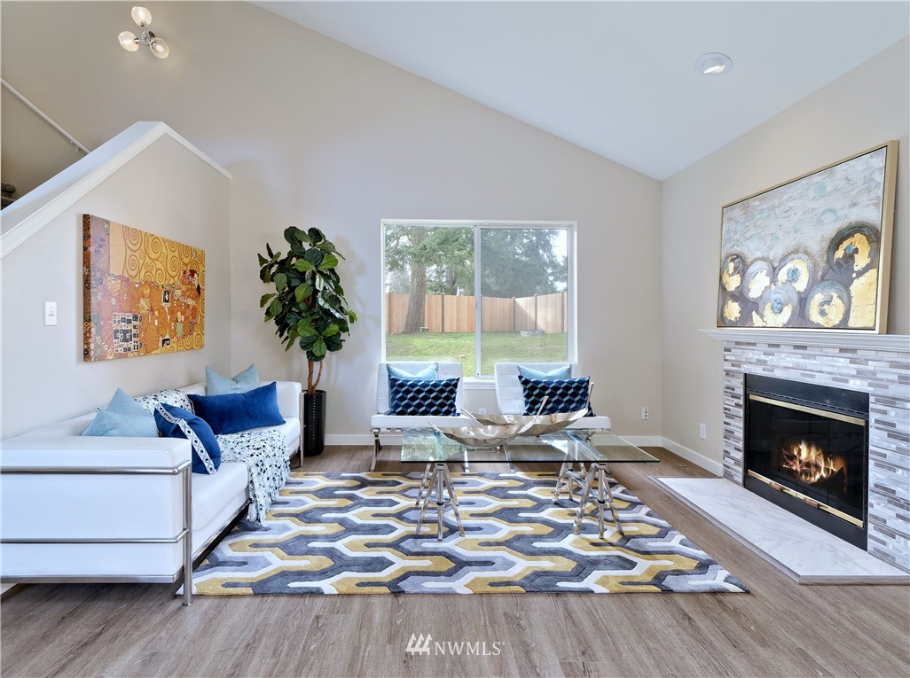 4010 Northeast 7th Court Renton, WA 98056 - Photo 5 of 12