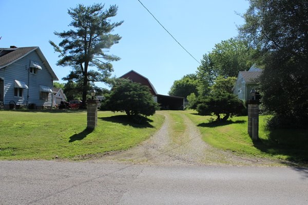 8244 St John Road Elberfeld, IN 47613 - Photo 10 of 35