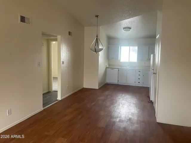 $1,050 | 465 West Ivyglen Street, Unit 224, Mesa, AZ 85201