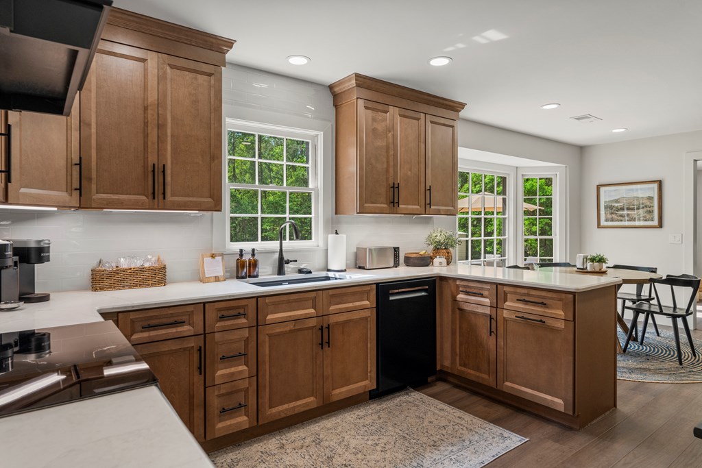 1320 Biggers Road Columbus, GA 31904 - Photo 7 of 61 Gallery Image 7