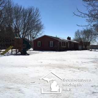 617 Cherry Street Monroe, MI 48161 - Photo 2 of 21 Just under an acre