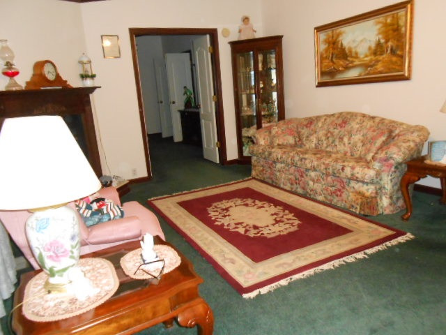 149 Bailey-Boykin Road Selma, NC 27576 - Photo 9 of 23 Living room