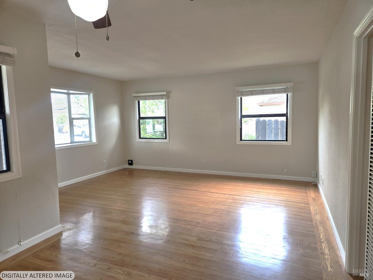 930 Georgia Street Santa Rosa, CA 95404 - Photo 3 of 16