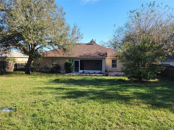 $2,200 | 130 Gentle Breeze Drive, Minneola, FL 34715