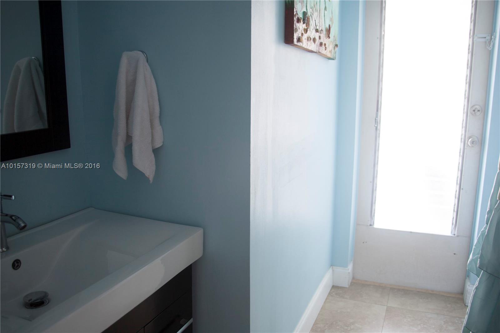 127 St Cloud Lane Boca Raton, FL 33431 - Photo 19 of 29 Gallery Image 19