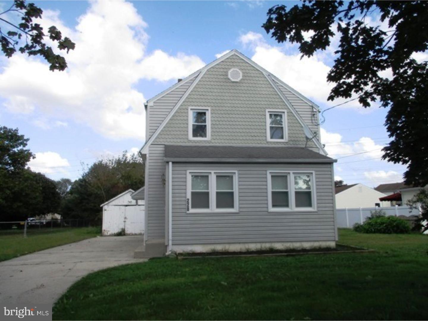 228 Harmony Road Gibbstown, NJ 08027 - Photo 2 of 15