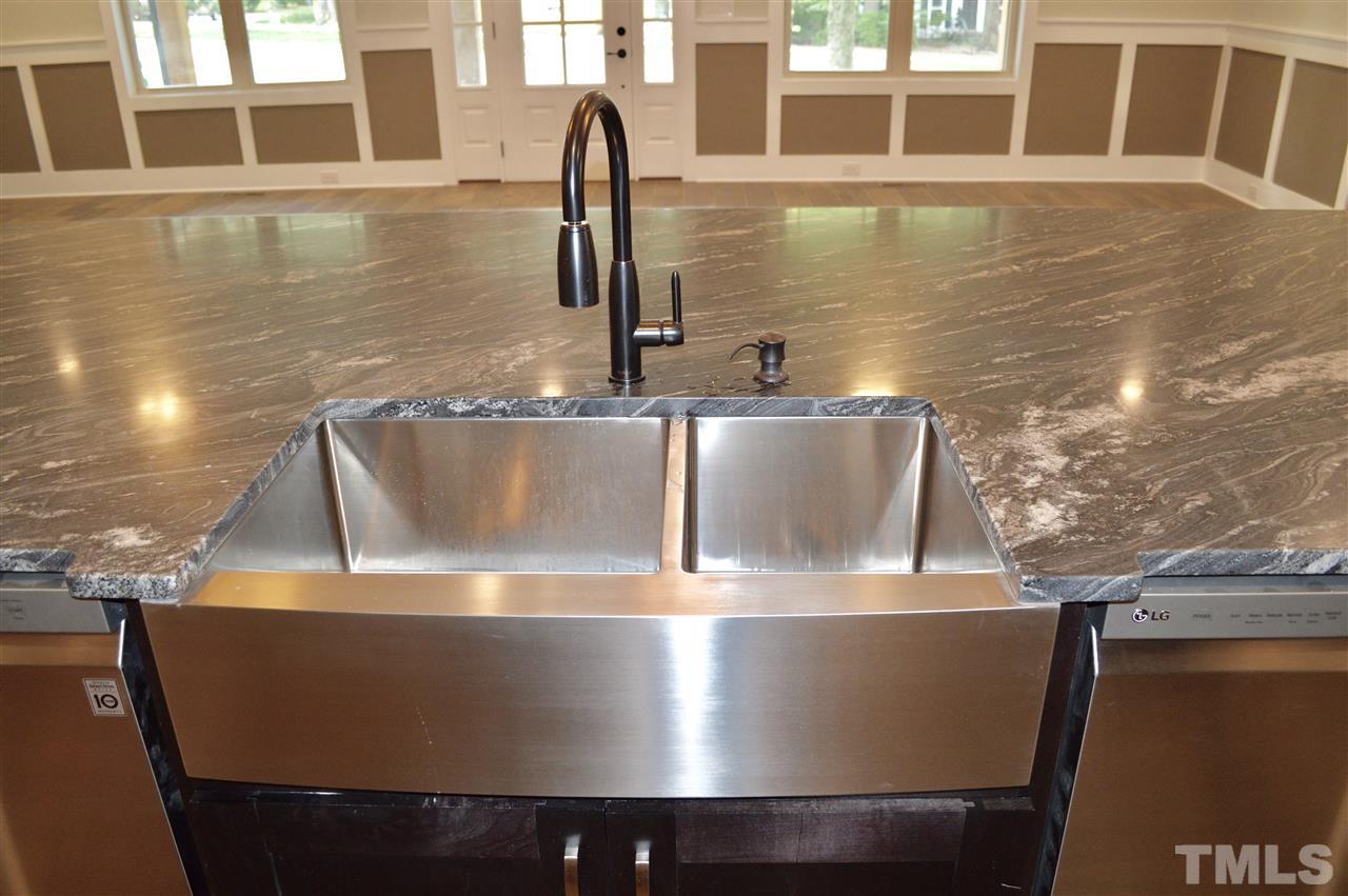 1005 East Millbrook Road Raleigh, NC 27609 - Photo 19 of 25 Gallery Image 19