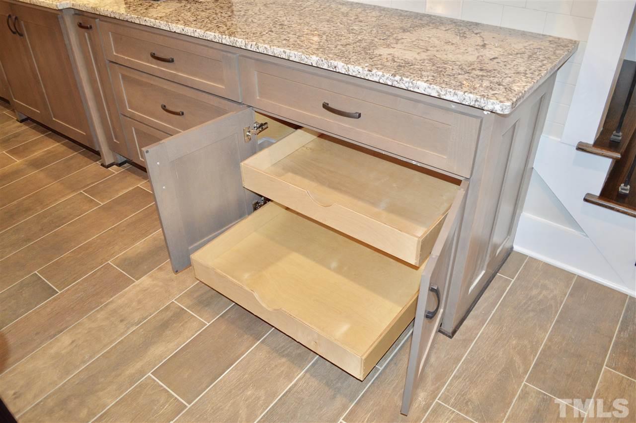1005 East Millbrook Road Raleigh, NC 27609 - Photo 20 of 25 Gallery Image 20