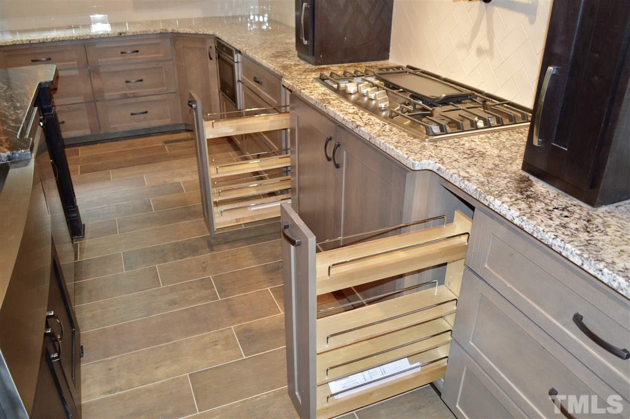 1005 East Millbrook Road Raleigh, NC 27609 - Photo 21 of 25 Gallery Image 21