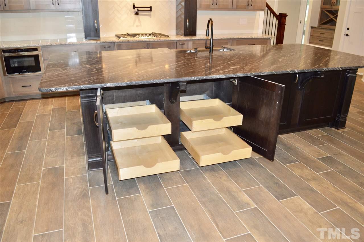 1005 East Millbrook Road Raleigh, NC 27609 - Photo 22 of 25 Gallery Image 22