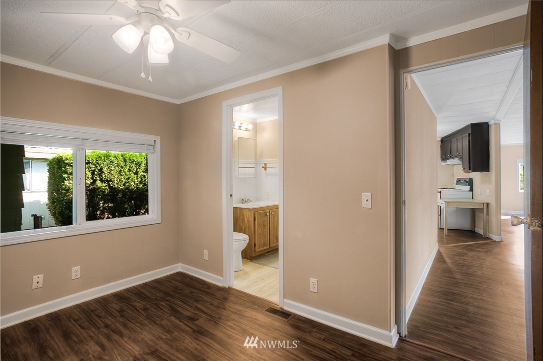 201 Union Avenue Southeast, Unit 29 Renton, WA 98059 - Photo 15 of 27 Gallery Image 15