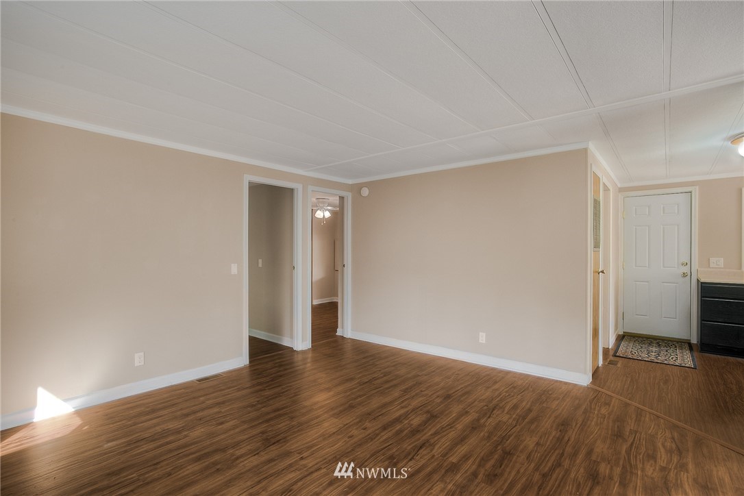 201 Union Avenue Southeast, Unit 29 Renton, WA 98059 - Photo 6 of 27 Gallery Image 6